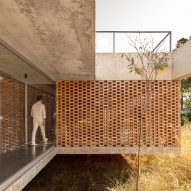 Casa Tupin in Brazil by Bloco Arquitetos