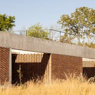 Casa Tupin in Brazil by Bloco Arquitetos