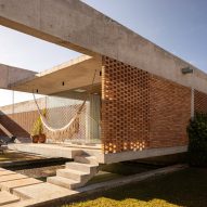 Casa Tupin in Brazil by Bloco Arquitetos