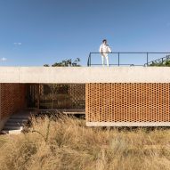 Casa Tupin in Brazil by Bloco Arquitetos
