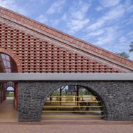 Gaughar by Compartment S4