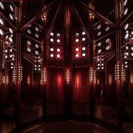 Dragon-i, Hong Kong, by Pirajean Lees