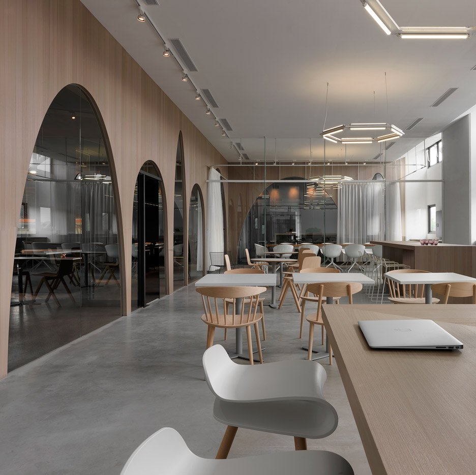 H&M head office by J.C. Architecture