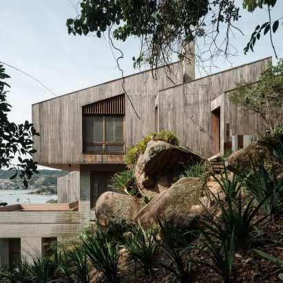 WaCa design Brazilian seaside compound