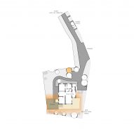 Site plan of Villa Quince by Replus Bureau
